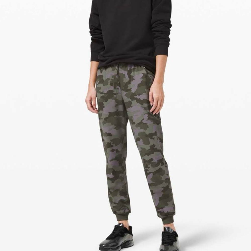 Lululemon Stretch High Rise Jogger